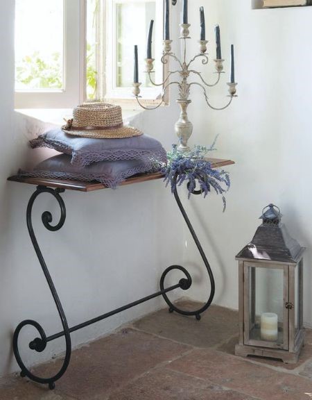 Mejores muebles para decorar la entrada de la casa - Forja Hispalense